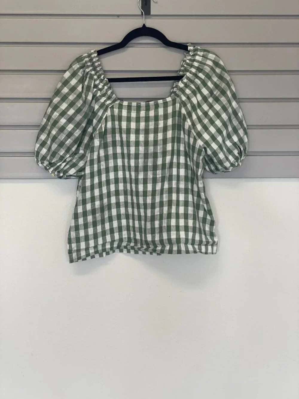 Madewell Green and White Gingham Puff Sleeve Button Front Top